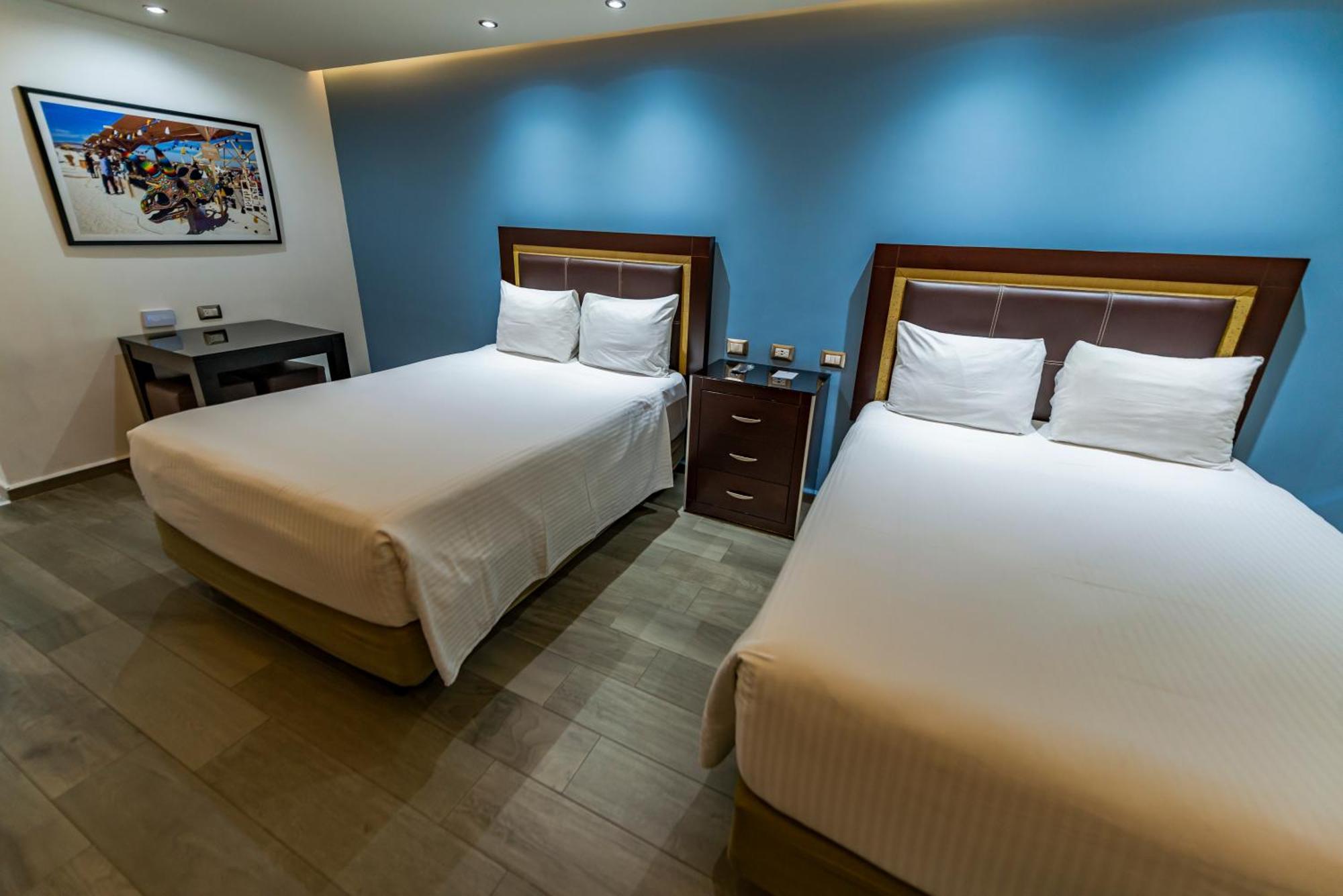 Quinta Dorada Hotel & Suites Saltillo Exterior photo